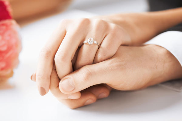 Trend im Hochzeitsschmuck: Wie finde ich den passenden Silberschmuck zur perfekten Hochzeit?